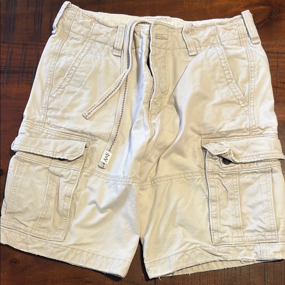 Abercrombie & Fitch Light Tan Cargo Shorts